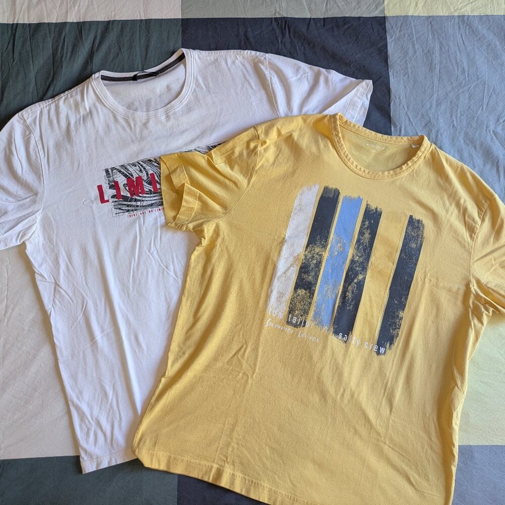 Multiple (2) Men's XX-Large Graphic T-Shirts